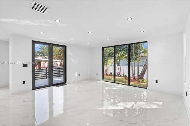 1644 NW 8th Terrace, Miami, FL 33125