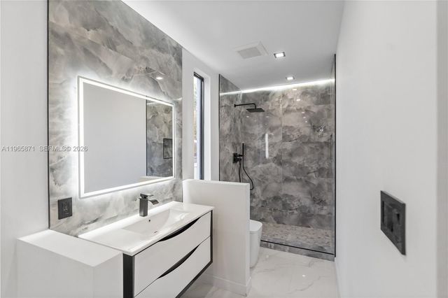 1644 NW 8th Terrace, Miami, FL 33125