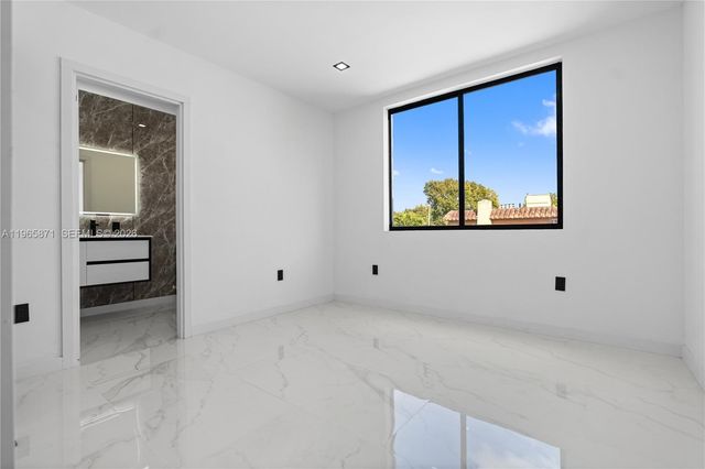 1644 NW 8th Terrace, Miami, FL 33125