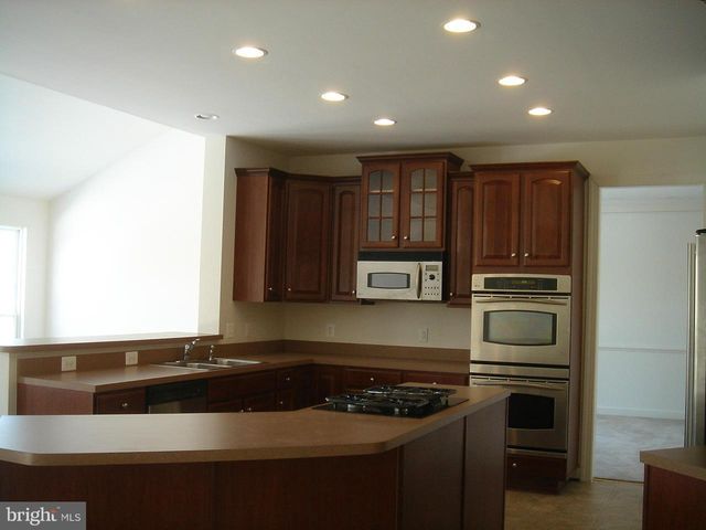11225 SUFFOLK DR, Hagerstown, MD 21742