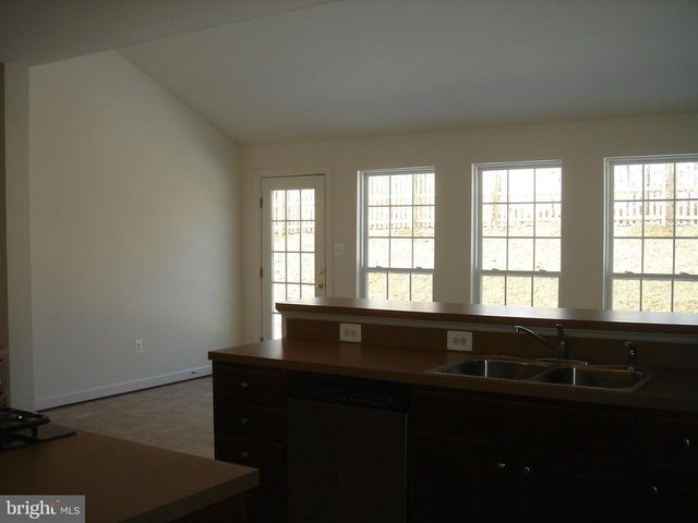 11225 SUFFOLK DR, Hagerstown, MD 21742