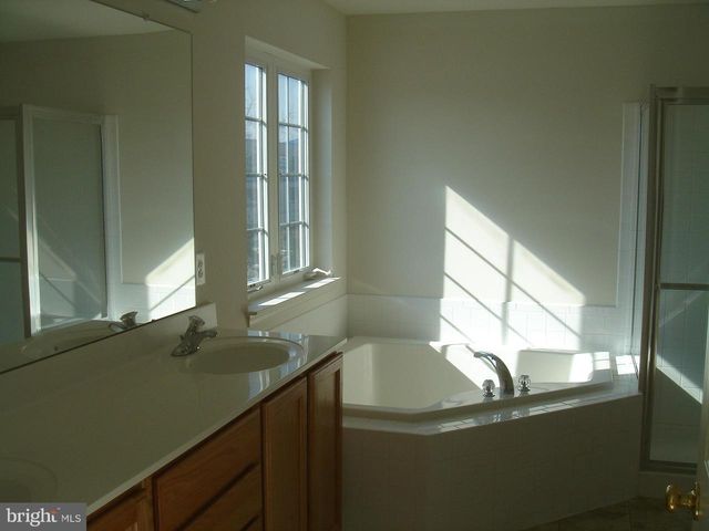11225 SUFFOLK DR, Hagerstown, MD 21742