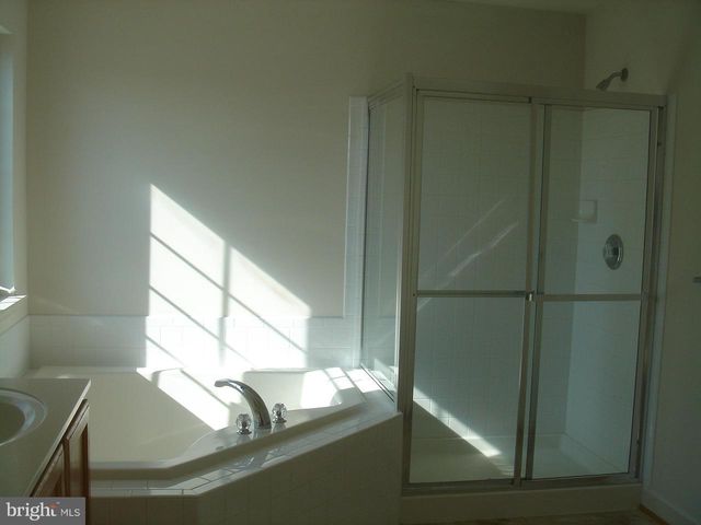 11225 SUFFOLK DR, Hagerstown, MD 21742