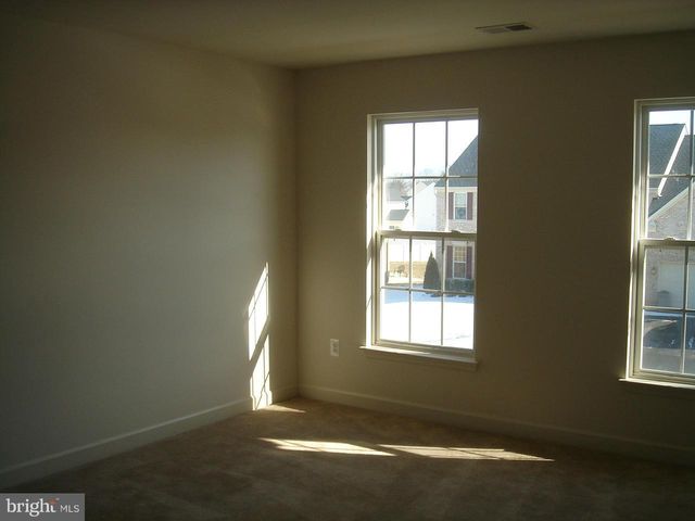 11225 SUFFOLK DR, Hagerstown, MD 21742