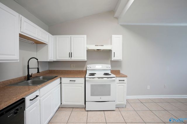 3706 Squaw Valley, Huntsville, AL 35805