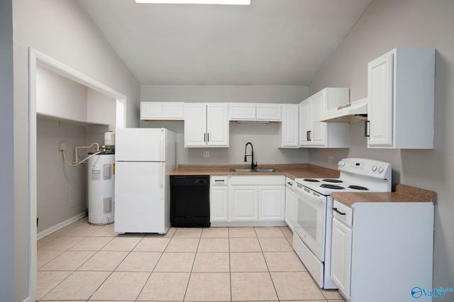 3706 Squaw Valley, Huntsville, AL 35805