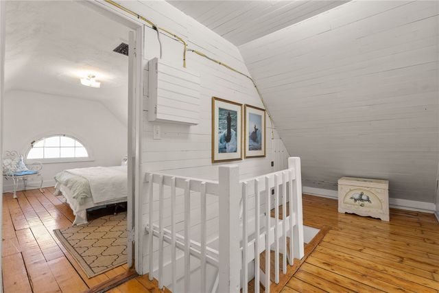 34 Bull Street, Newport, RI 02840