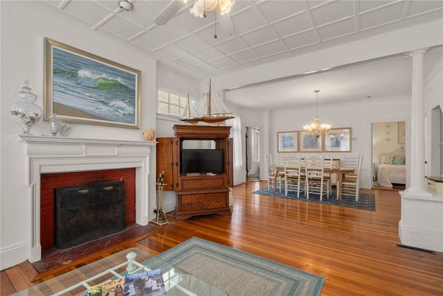 34 Bull Street, Newport, RI 02840