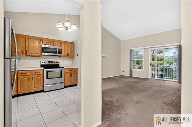 22 James Buchanan Drive 22F, Monroe, NJ 08831