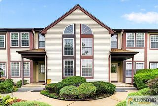 22 James Buchanan Drive 22F, Monroe, NJ 08831