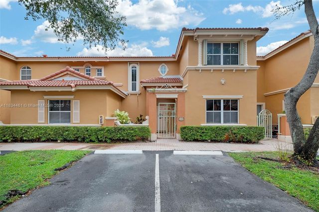 8511 NW 141st Ter 402, Miami Lakes, FL 33016