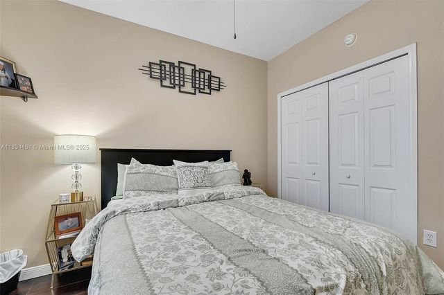 8511 NW 141st Ter 402, Miami Lakes, FL 33016
