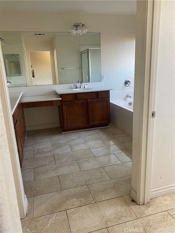 17667 View Mount Court, Victorville, CA 92395