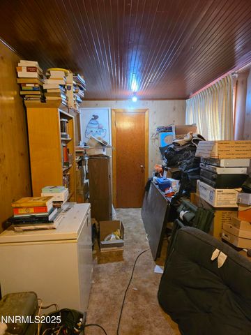 306 6th Street, Hawthorne, NV 89415