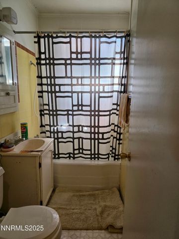 306 6th Street, Hawthorne, NV 89415