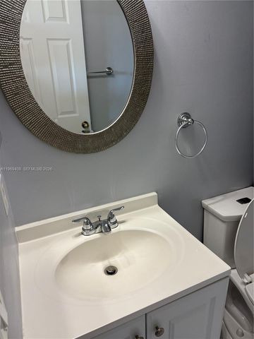 2402 NE 41st Pl 2402, Homestead, FL 33033