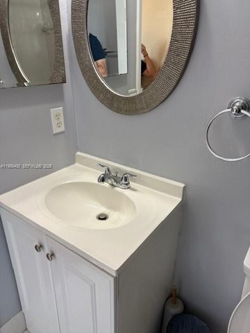 2402 NE 41st Pl 2402, Homestead, FL 33033