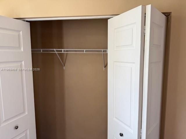 2402 NE 41st Pl 2402, Homestead, FL 33033