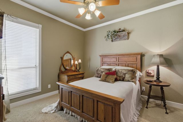 135 Serrano Court, Weatherford, TX 76087