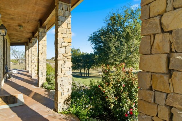 135 Serrano Court, Weatherford, TX 76087