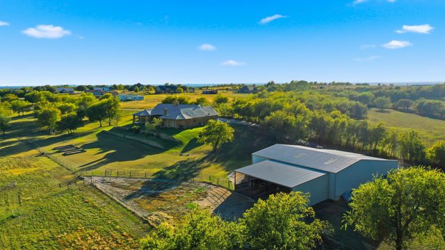 135 Serrano Court, Weatherford, TX 76087