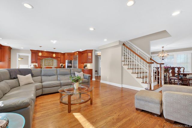 2864 Old Yorktown Road, Yorktown Heights, NY 10598