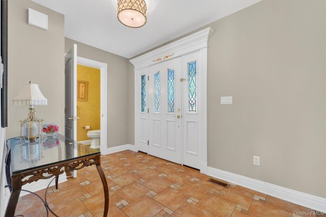 2864 Old Yorktown Road, Yorktown Heights, NY 10598