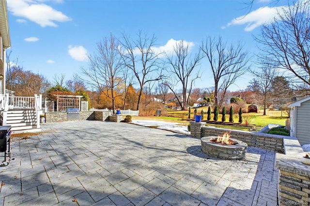 2864 Old Yorktown Road, Yorktown Heights, NY 10598