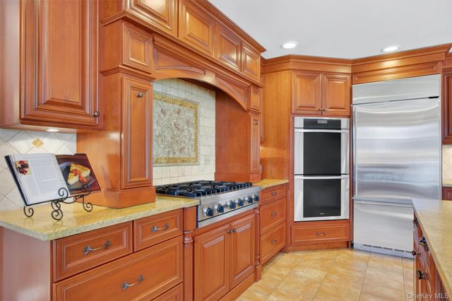 2864 Old Yorktown Road, Yorktown Heights, NY 10598