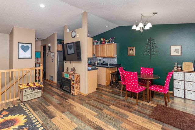 1224 7th Street N, Moorhead, MN 56560