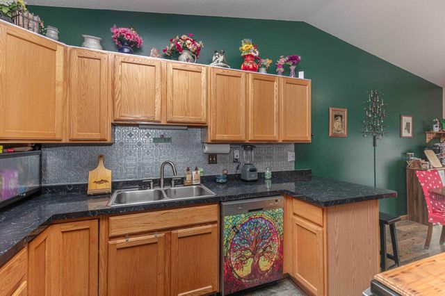 1224 7th Street N, Moorhead, MN 56560