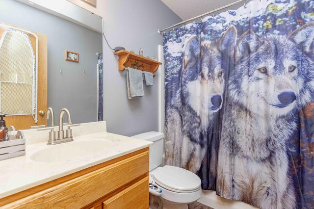 1224 7th Street N, Moorhead, MN 56560