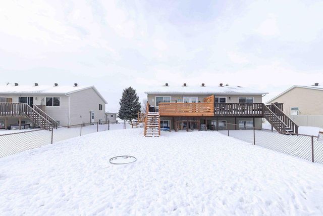 1224 7th Street N, Moorhead, MN 56560