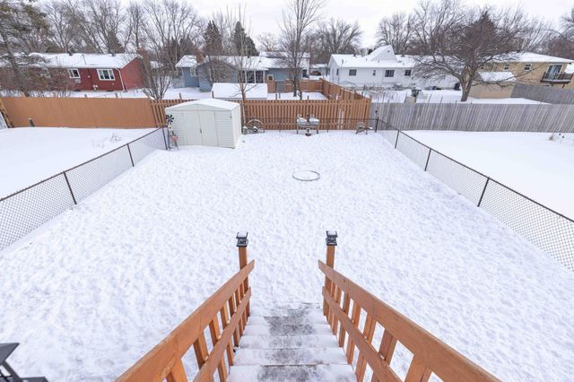 1224 7th Street N, Moorhead, MN 56560