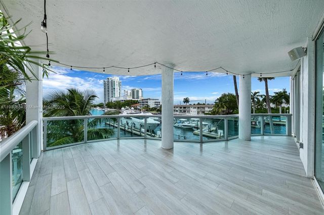7918 Harbour Island Drive 207, North Bay Village, FL 33141