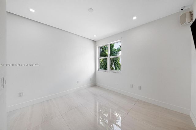 7918 Harbour Island Drive 207, North Bay Village, FL 33141
