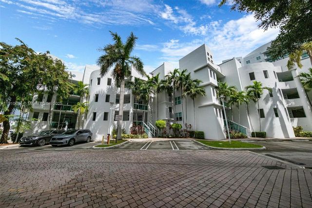 7918 Harbour Island Drive 207, North Bay Village, FL 33141