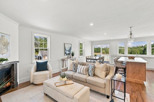 160 Hersey St, Hingham, MA 02043
