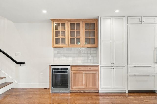 160 Hersey St, Hingham, MA 02043
