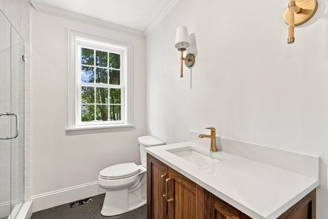 160 Hersey St, Hingham, MA 02043
