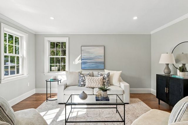 160 Hersey St, Hingham, MA 02043