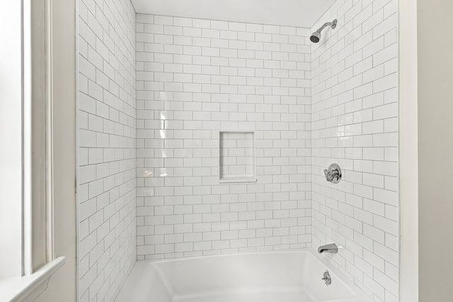 160 Hersey St, Hingham, MA 02043