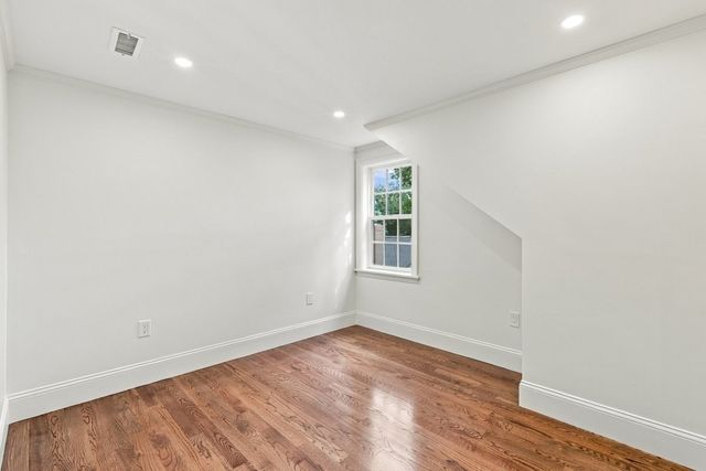 160 Hersey St, Hingham, MA 02043