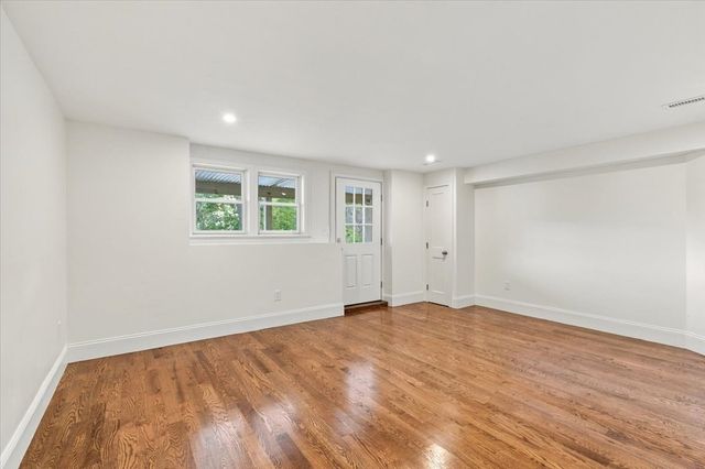 160 Hersey St, Hingham, MA 02043