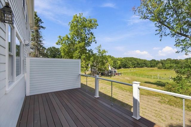 160 Hersey St, Hingham, MA 02043