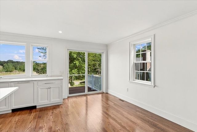160 Hersey St, Hingham, MA 02043