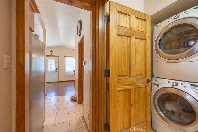 209 W Meadow Lane, Big Bear City, CA 92314