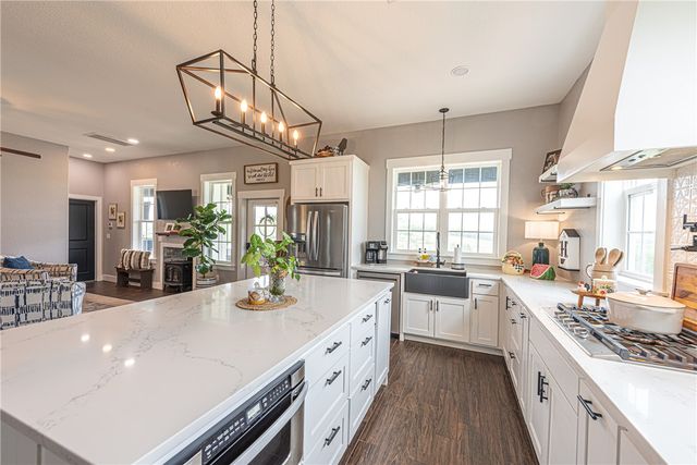22556 & 22558 Mason Road, Fayetteville, AR 72703