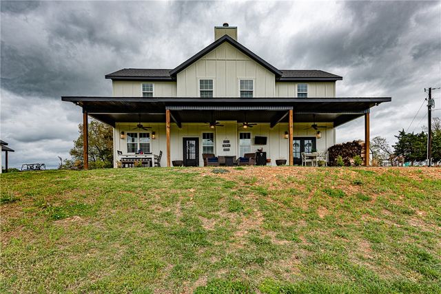 22556 & 22558 Mason Road, Fayetteville, AR 72703