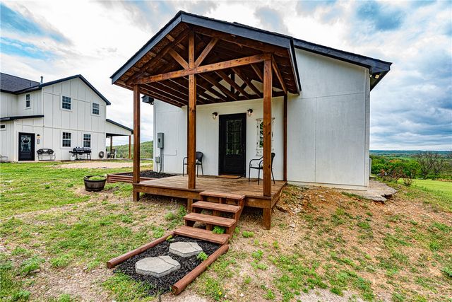 22556 & 22558 Mason Road, Fayetteville, AR 72703